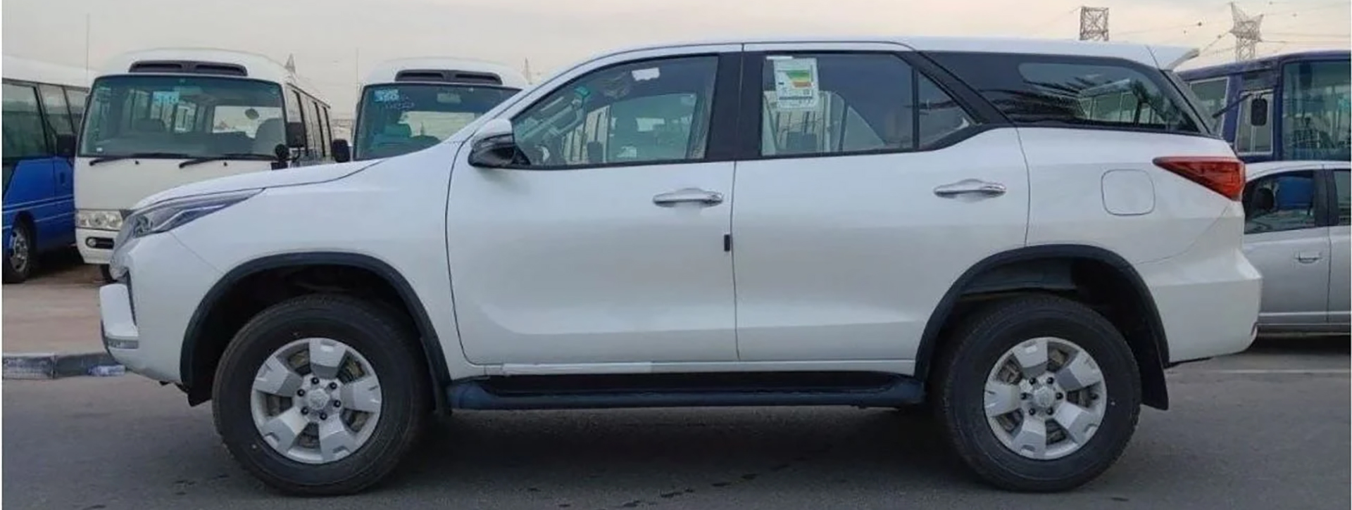 Toyota Fortuner SR5