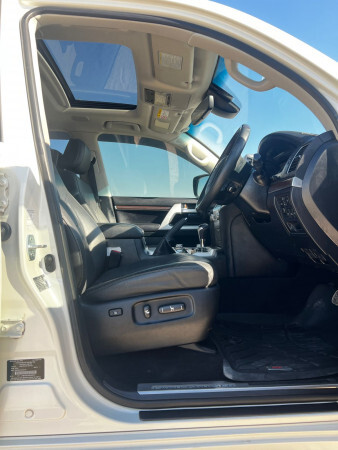 Toyota Land Cruiser 2021(right hand drive)
