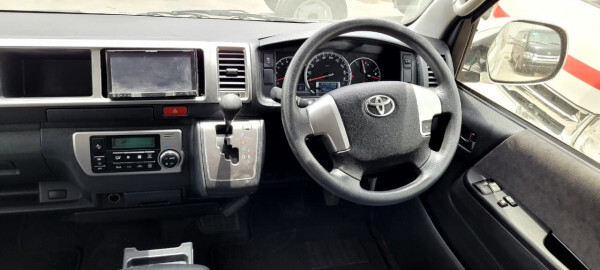 Toyota Hiace 2019 (right-hand-drive )