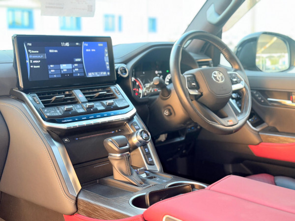 Toyota Land Cruiser 2023 gr sport full option | right-hand-drive |