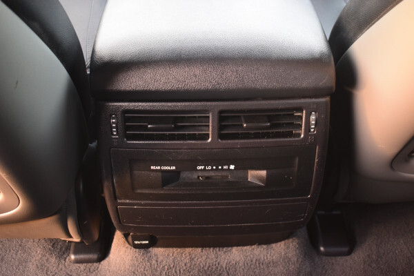 Toyota Land Cruiser 2017 (right-hand-drive)