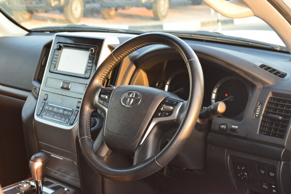 Toyota Land Cruiser 2021(full optioned v8 | right-hand-drive)