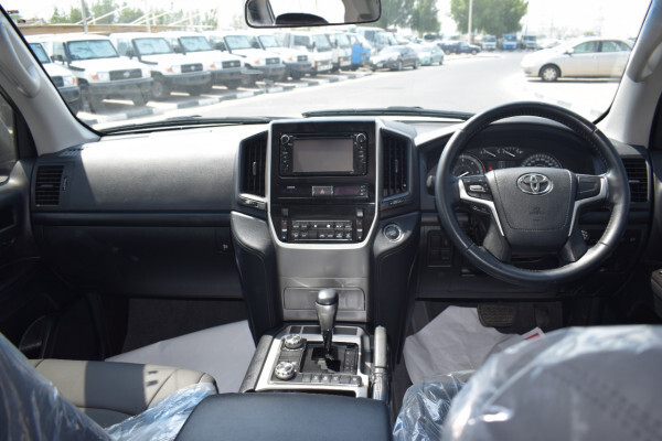 Toyota Land Cruiser 2018 (right-hand-drive )