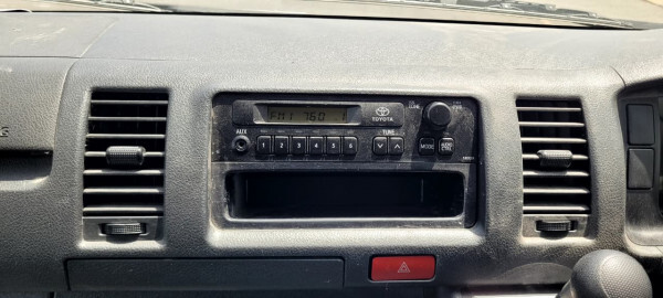 Toyota Hiace 2017 (right-hand-drive )