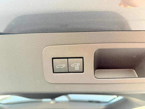 Toyota Land Cruiser 2023 gr sport full option | right-hand-drive |