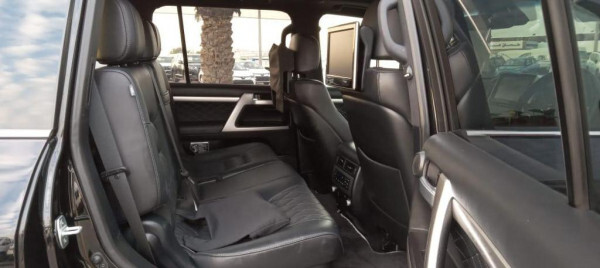Toyota Land Cruiser 2017 (right-hand-drive )