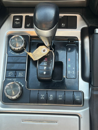 Toyota Land Cruiser 2021(right hand drive)