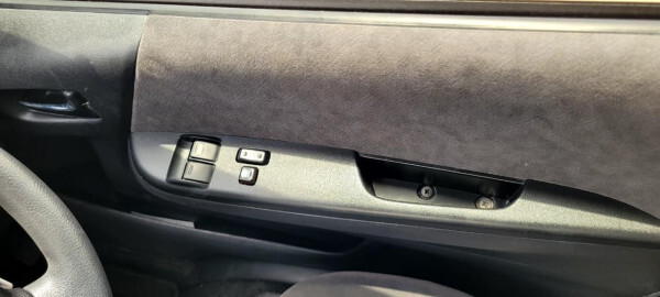 Toyota Hiace 2019 (right-hand-drive )