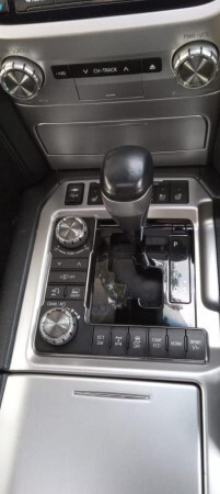Toyota Land Cruiser 2017 (right-hand-drive )
