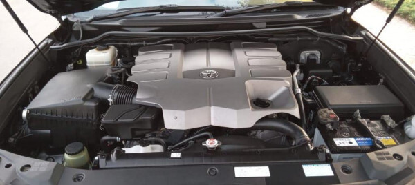 Toyota Land Cruiser 2017 (right-hand-drive )