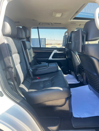 Toyota Land Cruiser 2021(right hand drive)