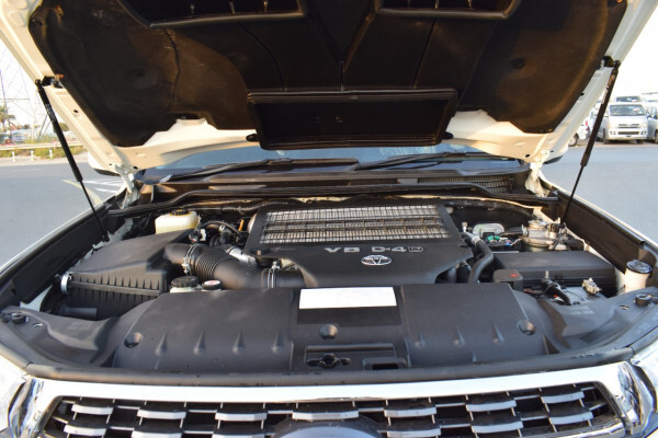 Toyota Land Cruiser 2019 ( Right Hand Drive )