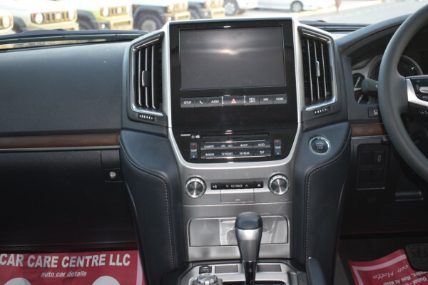 Toyota Land Cruiser 2019 ( Right Hand Drive )
