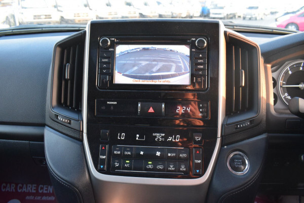 Toyota Land Cruiser 2021(full optioned v8 | right-hand-drive)