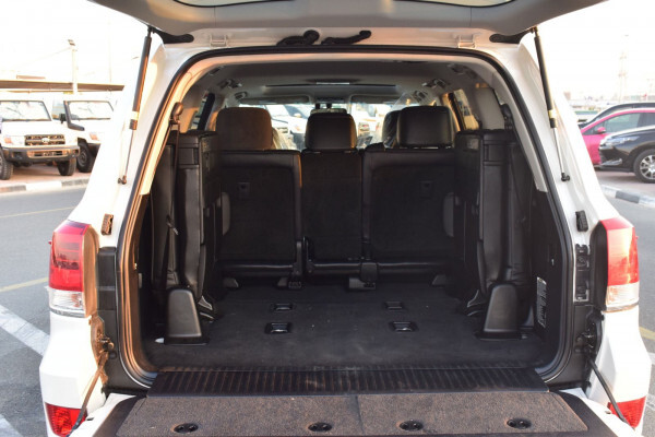 Toyota Land Cruiser 2021(full optioned v8 | right-hand-drive)