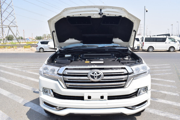 Toyota Land Cruiser 2018 (right-hand-drive )