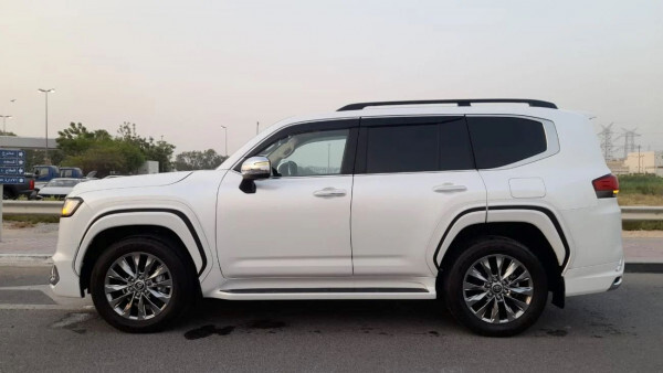 Toyota Land Cruiser 2024 brand new | right-hand-drive |