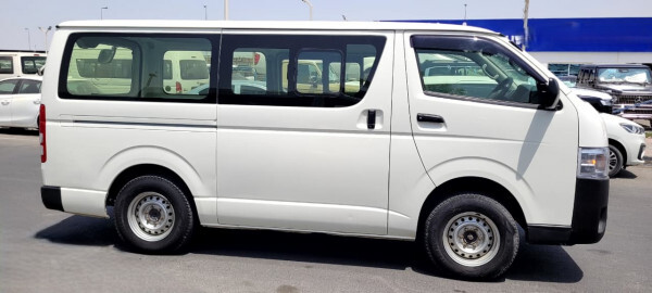 Toyota Hiace 2017 (right-hand-drive )