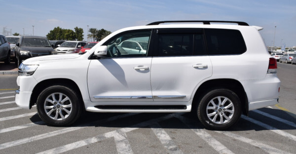 Toyota Land Cruiser 2017 (right-hand-drive)