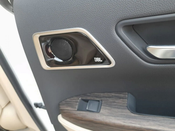 Toyota Land Cruiser 2024 brand new | right-hand-drive |