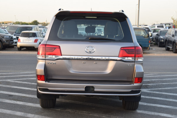 Toyota Land Cruiser 2017 (right-hand-drive)