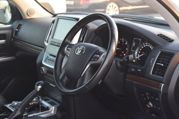 Toyota Land Cruiser 2020(right-hand-drive)