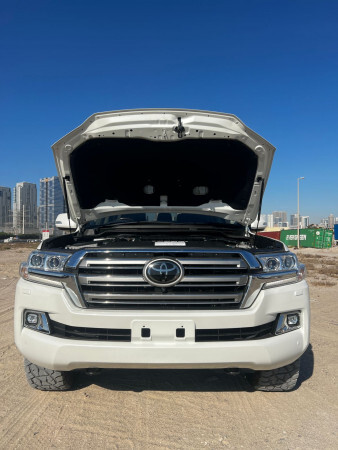 Toyota Land Cruiser 2021(right hand drive)