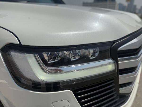 Toyota Land Cruiser 2023 lc300 sahara | right-hand-side |