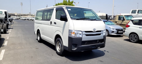 Toyota Hiace 2017 (right-hand-drive )